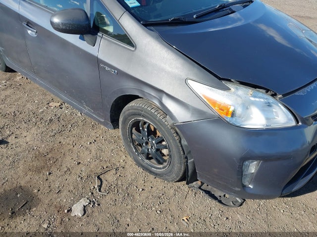 2015 Toyota Prius Two მანქანა იყიდება აუქციონზე, vin: JTDKN3DU9F0438808, აუქციონის ნომერი: 46293698