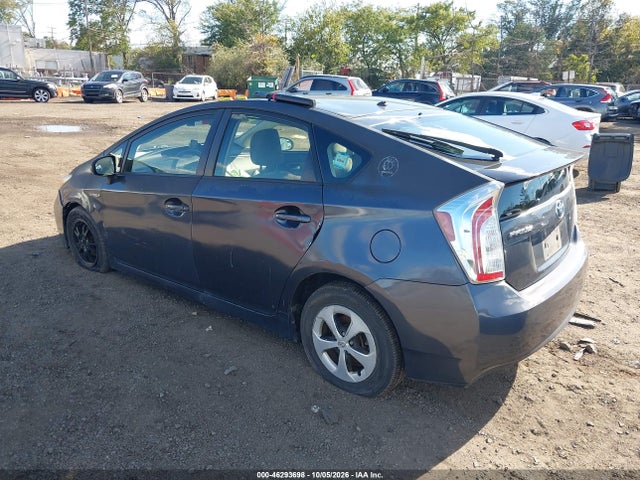 2015 Toyota Prius Two მანქანა იყიდება აუქციონზე, vin: JTDKN3DU9F0438808, აუქციონის ნომერი: 46293698