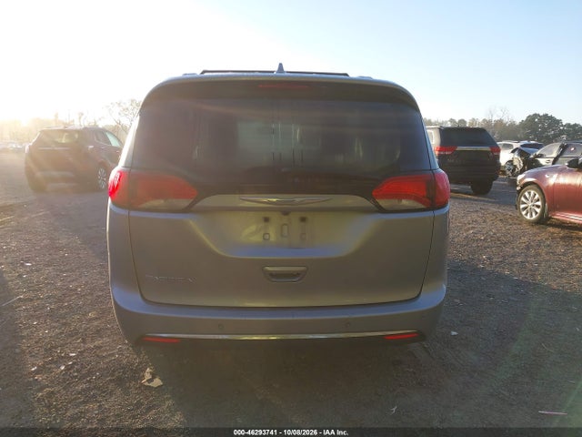 Продаж на аукціоні авто 2017 Chrysler Pacifica Touring-l, vin: 2C4RC1BG3HR526994, номер лоту: 46293741