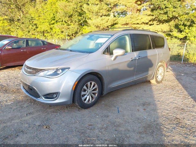 Продаж на аукціоні авто 2017 Chrysler Pacifica Touring-l, vin: 2C4RC1BG3HR526994, номер лоту: 46293741