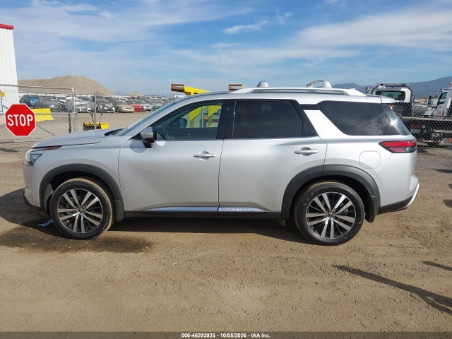 5N1DR3DJ2SC300681 Nissan Pathfinder Platinum 4wd