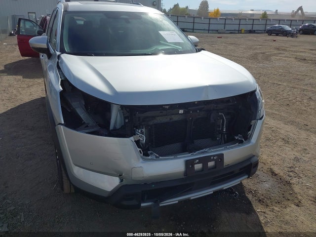 5N1DR3DJ2SC300681 Nissan Pathfinder Platinum 4wd