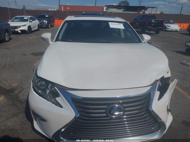 JTHBW1GG4G2104245 Lexus ES 300H
