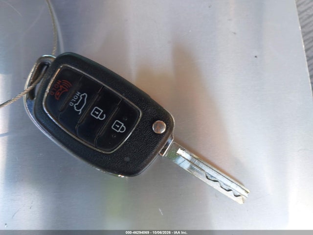 Продажа на аукционе авто 2018 Hyundai Santa Fe Sport 2.4l, vin: 5NMZTDLB2JH088358, номер лота: 46294069