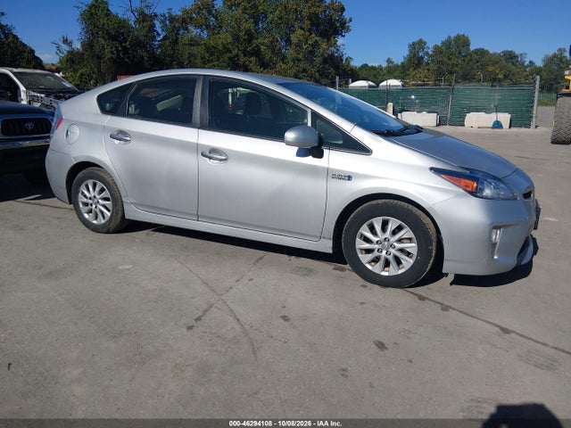 2013 Toyota Prius Plug-in მანქანა იყიდება აუქციონზე, vin: JTDKN3DP3D3036241, აუქციონის ნომერი: 46294108