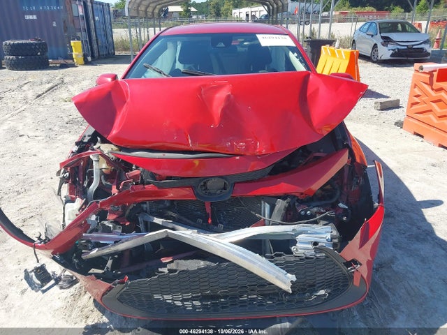 46294138 :رقم المزاد ، JTDEPRAE8LJ105500 vin ، 2020 Toyota Corolla Le مزاد بيع