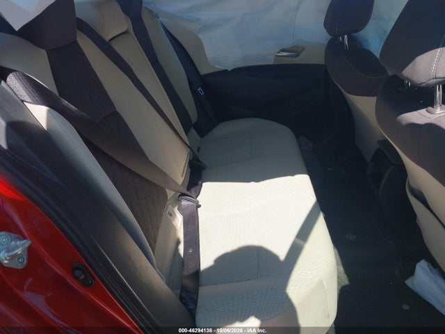46294138 :رقم المزاد ، JTDEPRAE8LJ105500 vin ، 2020 Toyota Corolla Le مزاد بيع
