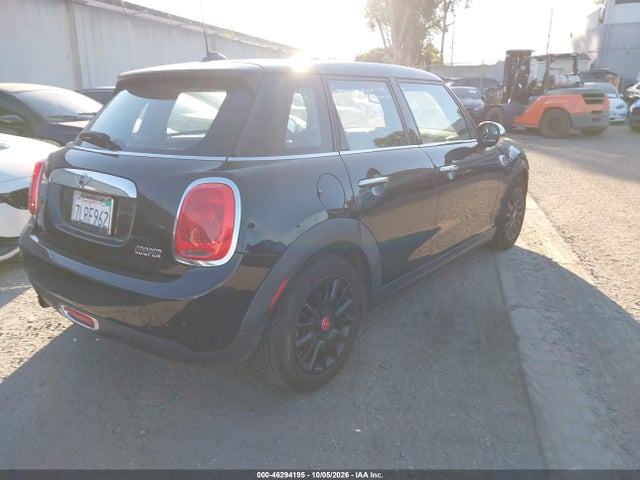 46294195 :رقم المزاد ، WMWXS5C57FT832940 vin ، 2015 Mini Hardtop Cooper مزاد بيع