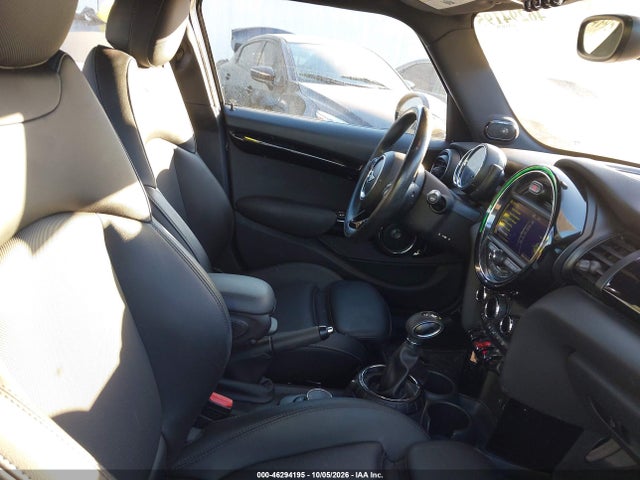 46294195 :رقم المزاد ، WMWXS5C57FT832940 vin ، 2015 Mini Hardtop Cooper مزاد بيع