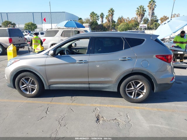 Продажа на аукционе авто 2017 Hyundai Santa Fe Sport 2.4l, vin: 5XYZTDLB3HG439105, номер лота: 46294221