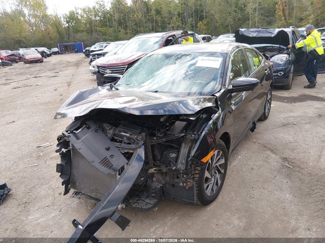 Продажа на аукционе авто 2018 Honda Civic Ex, vin: 19XFC2F77JE043924, номер лота: 46294269