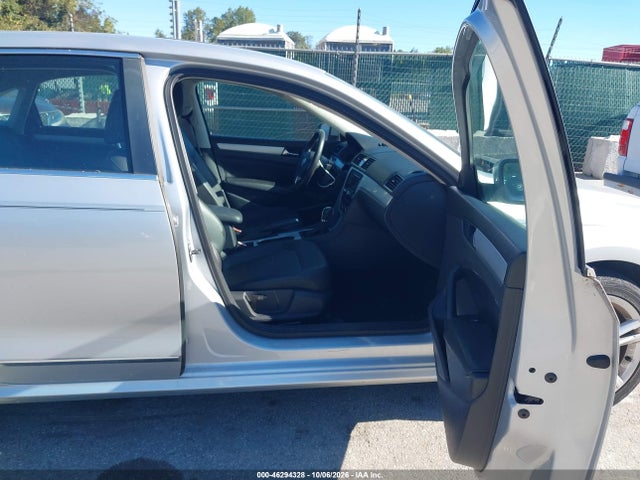 46294328 :رقم المزاد ، 1VWBN7A31DC103487 vin ، 2013 Volkswagen Passat 2.0l Tdi Se مزاد بيع