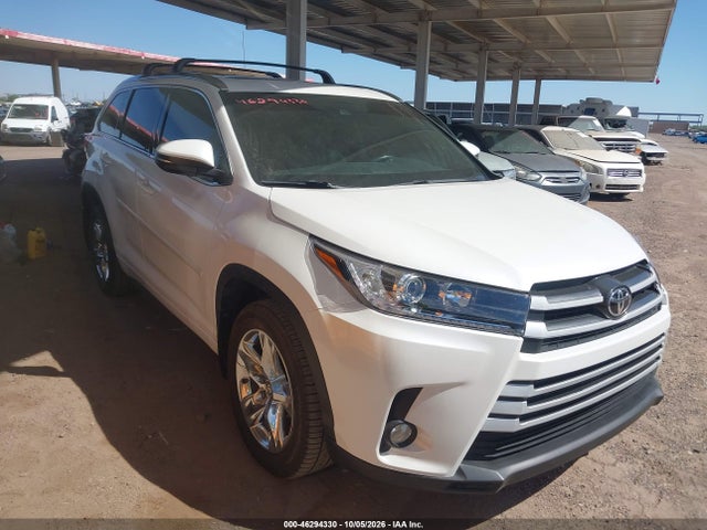 Toyota Highlander Limited 2018 5TDDZRFH0JS865185 Image 17