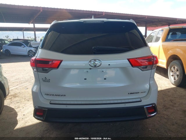 Toyota Highlander Limited 2018 5TDDZRFH0JS865185 Image 32
