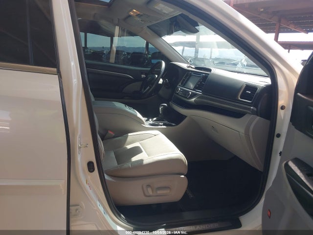 Toyota Highlander Limited 2018 5TDDZRFH0JS865185 Image 21