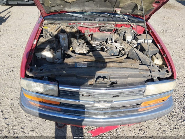 1998 Chevrolet Blazer მანქანა იყიდება აუქციონზე, vin: 1GNDT13W0WK106354, აუქციონის ნომერი: 46294373