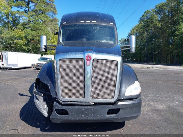 Продаж на аукціоні авто 2018 Kenworth T680, vin: 1XKYD49X4JJ194630, номер лоту: 46294492