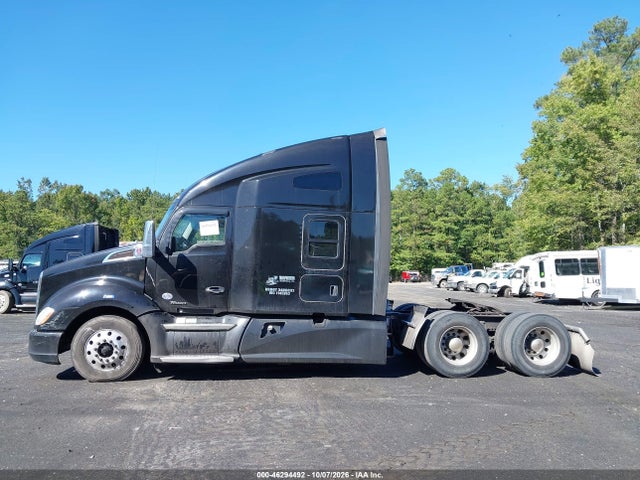Продаж на аукціоні авто 2018 Kenworth T680, vin: 1XKYD49X4JJ194630, номер лоту: 46294492