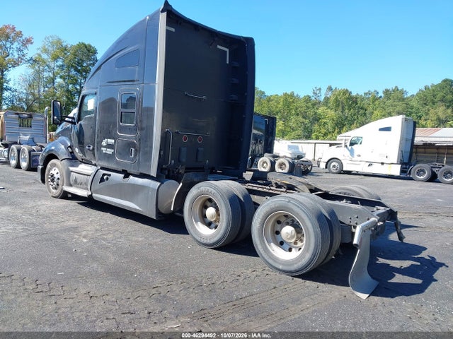 Продаж на аукціоні авто 2018 Kenworth T680, vin: 1XKYD49X4JJ194630, номер лоту: 46294492