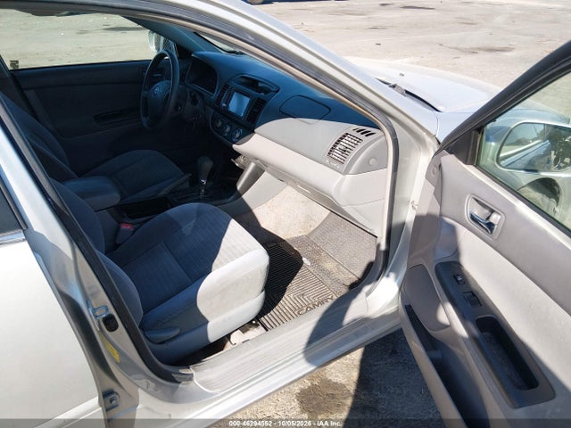 2006 Toyota Camry Le მანქანა იყიდება აუქციონზე, vin: 4T1BE30K76U161486, აუქციონის ნომერი: 46294552