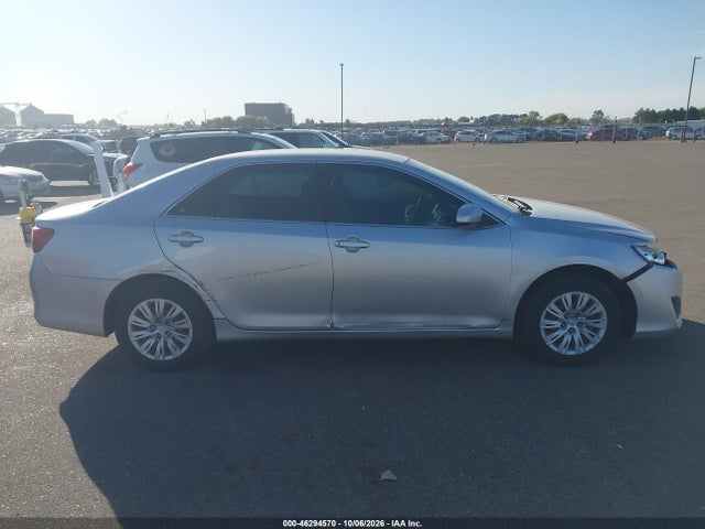 46294570 :رقم المزاد ، 4T1BF1FK5EU857562 vin ، 2014 Toyota Camry L مزاد بيع