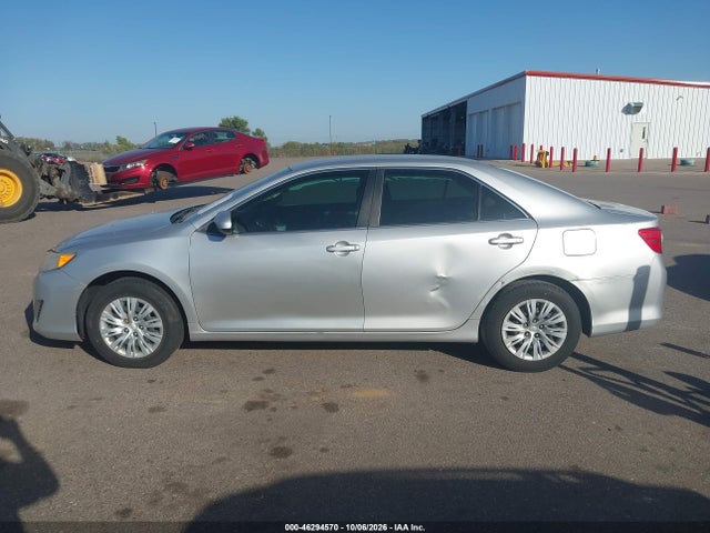 46294570 :رقم المزاد ، 4T1BF1FK5EU857562 vin ، 2014 Toyota Camry L مزاد بيع