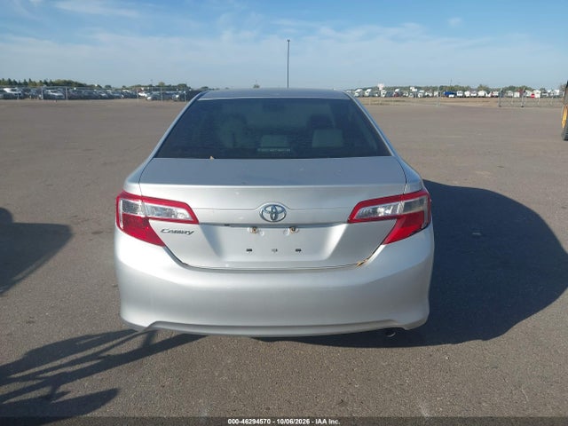 46294570 :رقم المزاد ، 4T1BF1FK5EU857562 vin ، 2014 Toyota Camry L مزاد بيع