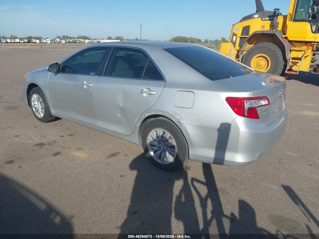 46294570 :رقم المزاد ، 4T1BF1FK5EU857562 vin ، 2014 Toyota Camry L مزاد بيع