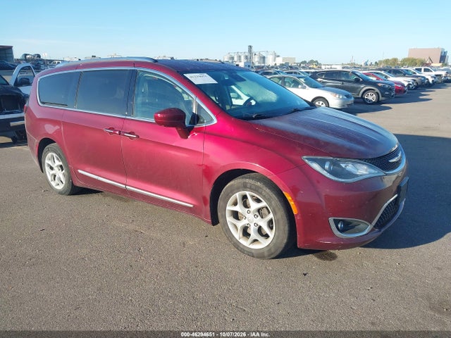 Продажа на аукционе авто 2018 Chrysler Pacifica Touring L, vin: 2C4RC1BG5JR166827, номер лота: 46294651