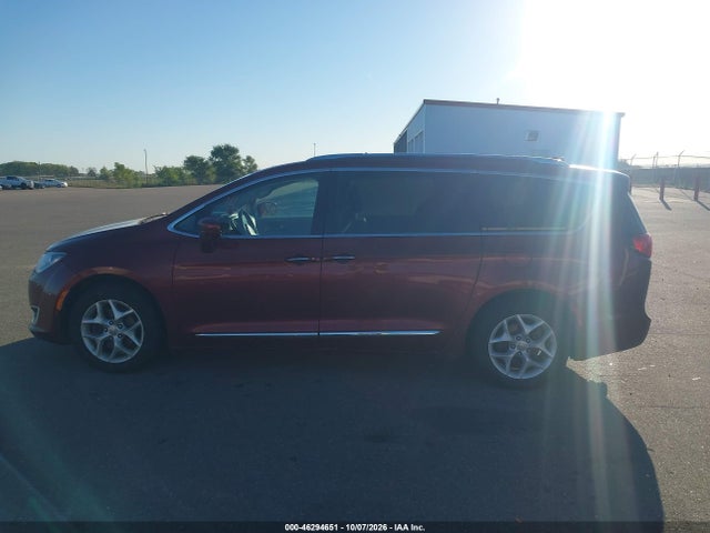 Продаж на аукціоні авто 2018 Chrysler Pacifica Touring L, vin: 2C4RC1BG5JR166827, номер лоту: 46294651