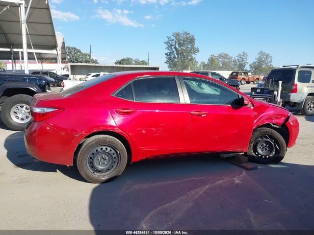 46294681 :رقم المزاد ، 5YFBURHE3FP282702 vin ، 2015 Toyota Corolla Le مزاد بيع