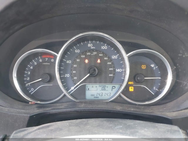 46294681 :رقم المزاد ، 5YFBURHE3FP282702 vin ، 2015 Toyota Corolla Le مزاد بيع