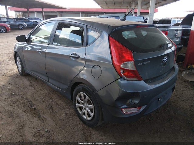 2013 Hyundai Accent Gs მანქანა იყიდება აუქციონზე, vin: KMHCT5AE8DU086082, აუქციონის ნომერი: 46294688