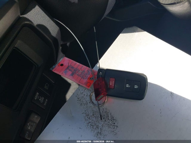 46294786 :رقم المزاد ، 5TFCZ5AN0HX093843 vin ، 2017 Toyota Tacoma Trd Sport مزاد بيع