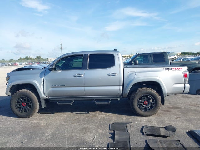 46294786 :رقم المزاد ، 5TFCZ5AN0HX093843 vin ، 2017 Toyota Tacoma Trd Sport مزاد بيع