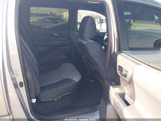46294786 :رقم المزاد ، 5TFCZ5AN0HX093843 vin ، 2017 Toyota Tacoma Trd Sport مزاد بيع