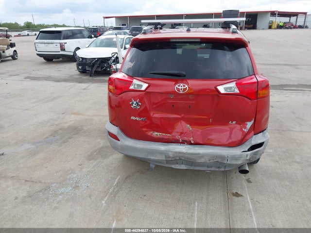 Toyota RAV4 LE 2015 JTMZFREV1FJ055557 Image 5