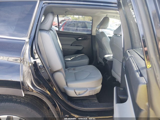 46294855 :رقم المزاد ، 5TDHZRBH2NS162751 vin ، 2022 Toyota Highlander Xle مزاد بيع