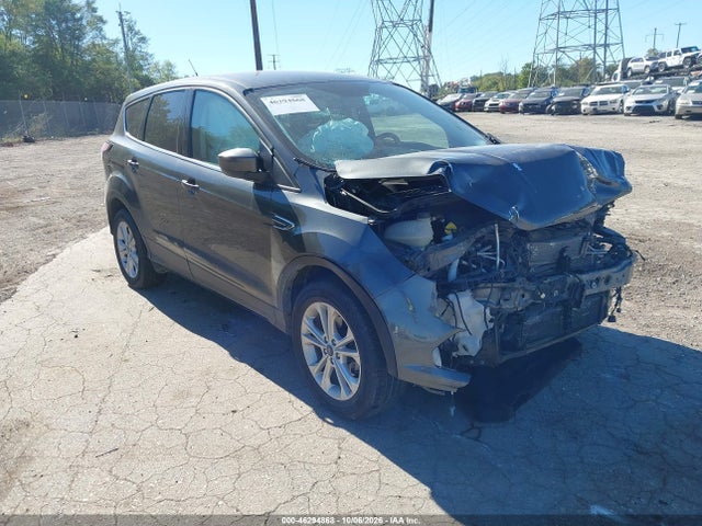 Продаж на аукціоні авто 2017 Ford Escape Se, vin: 1FMCU0GD3HUE03657, номер лоту: 46294868