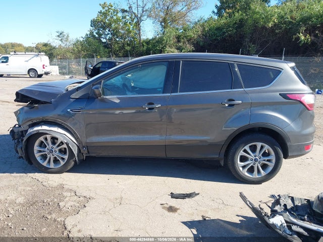 Продаж на аукціоні авто 2017 Ford Escape Se, vin: 1FMCU0GD3HUE03657, номер лоту: 46294868