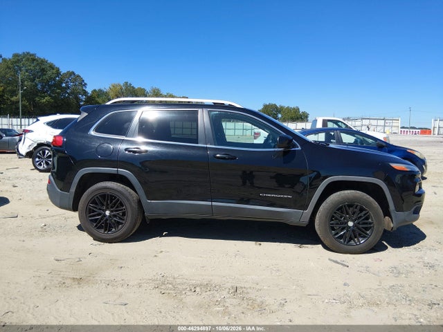 46294897 :رقم المزاد ، 1C4PJLCB2JD519085 vin ، 2018 Jeep Cherokee Latitude Fwd مزاد بيع