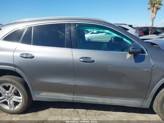 W1N4N4GBXMJ210261 Mercedes-Benz GLA 250