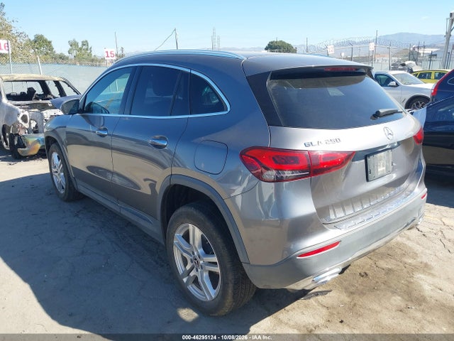 W1N4N4GBXMJ210261 Mercedes-Benz GLA 250