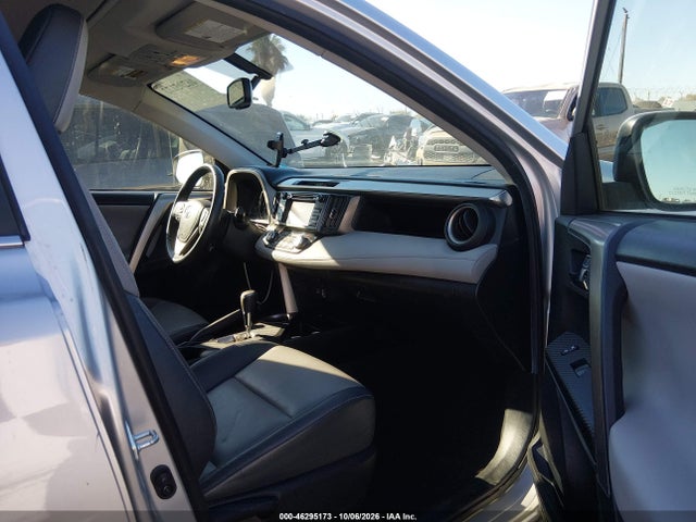 Toyota Rav4 Limited 2015 JTMYFREV7FJ047572 Image 5