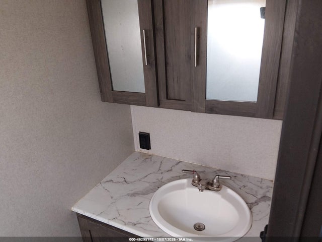 Продажа на аукционе авто 2021 Forest River Viking, vin: 5ZT2VWFCXMJ127402, номер лота: 46295177