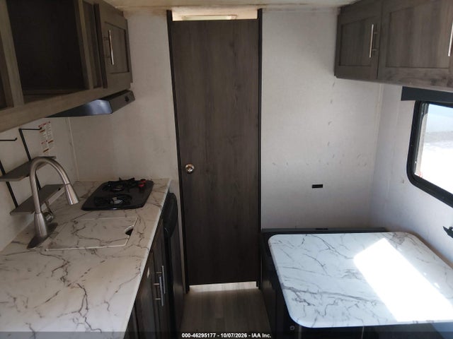 Продажа на аукционе авто 2021 Forest River Viking, vin: 5ZT2VWFCXMJ127402, номер лота: 46295177