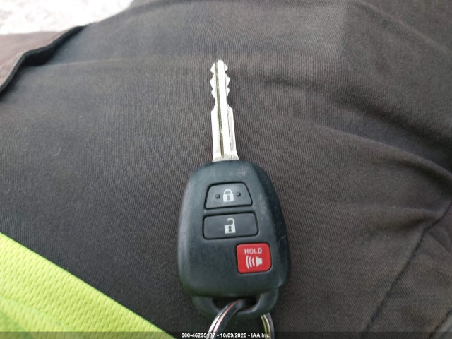 46295187 :رقم المزاد ، JTMZFREV6FD052734 vin ، 2015 Toyota Rav4 Le مزاد بيع