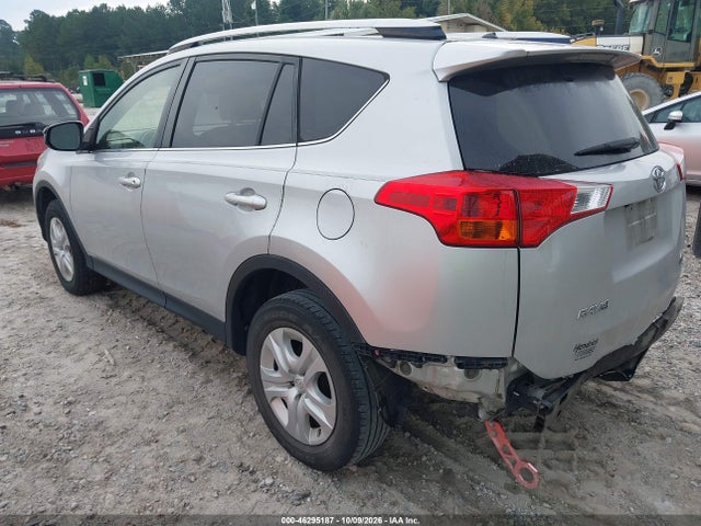 46295187 :رقم المزاد ، JTMZFREV6FD052734 vin ، 2015 Toyota Rav4 Le مزاد بيع