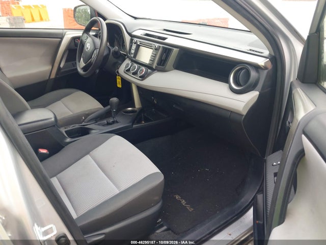 46295187 :رقم المزاد ، JTMZFREV6FD052734 vin ، 2015 Toyota Rav4 Le مزاد بيع