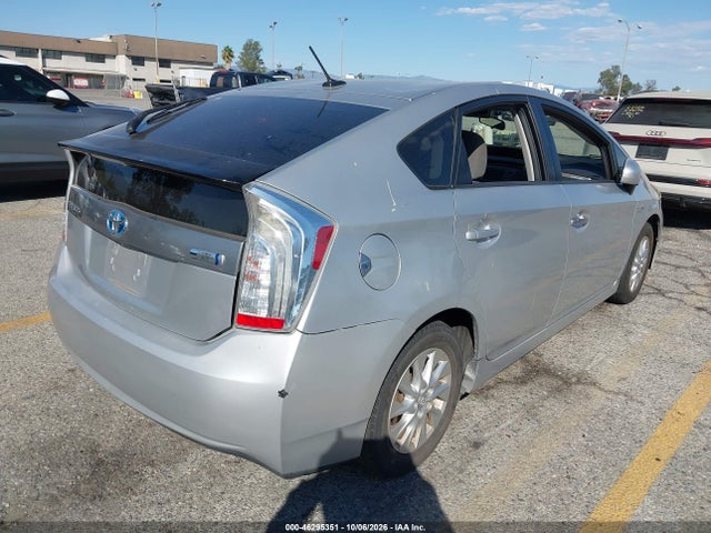 Toyota PRIUS PLUG-IN 2015 JTDKN3DP8F3074051 Image 4